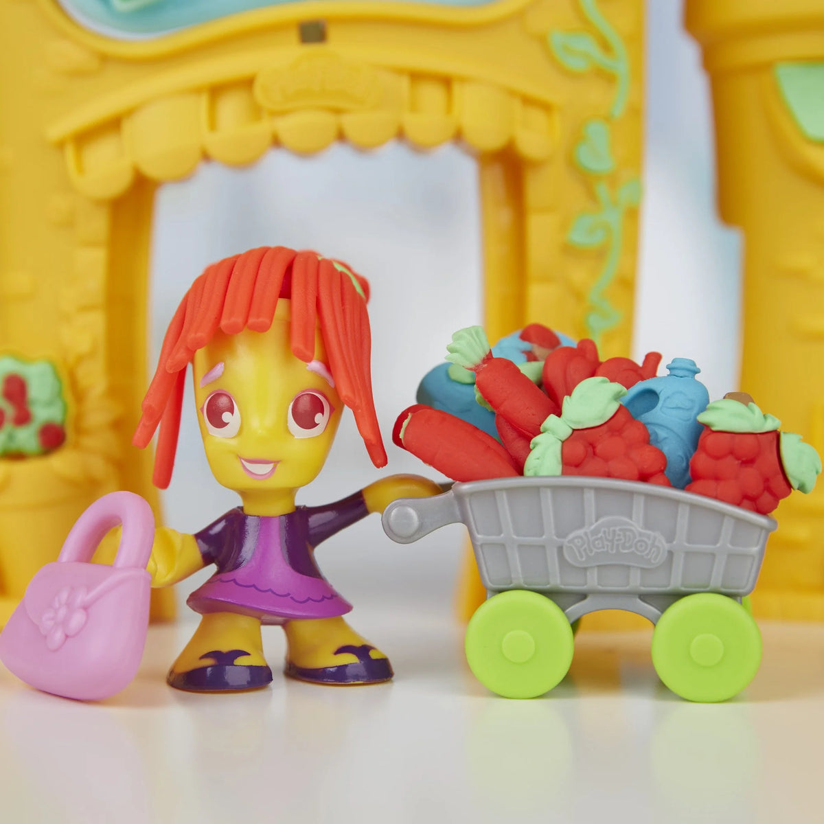 Play-Doh Town Shape and Make Market I20936