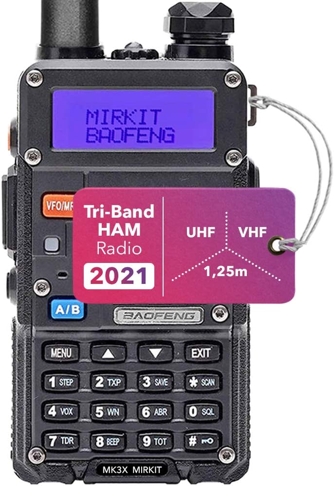 4X Ham Radios 8 Watt Max Power with Lanyards 1800 mAh Li-ion Battery and Programming Cable M6679