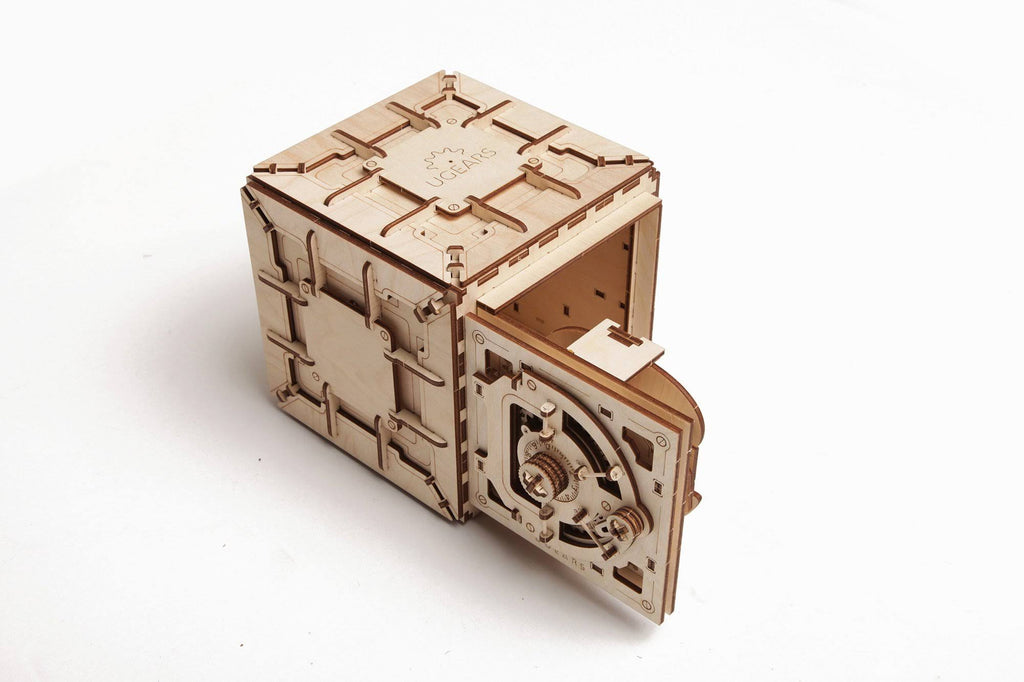 Wooden 3D Puzzle Safe M7888