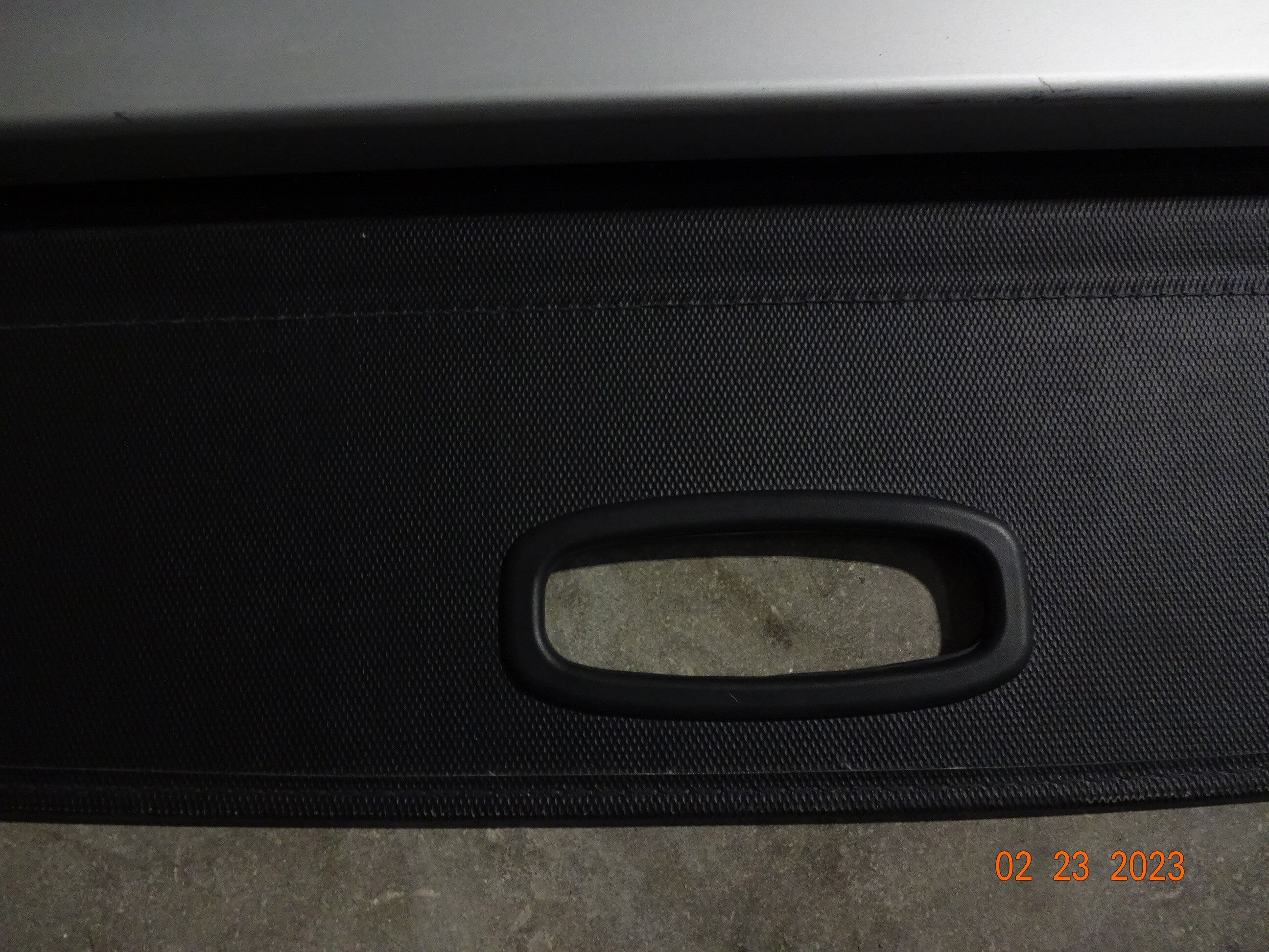 Black Retractable Cargo Cover Q6470