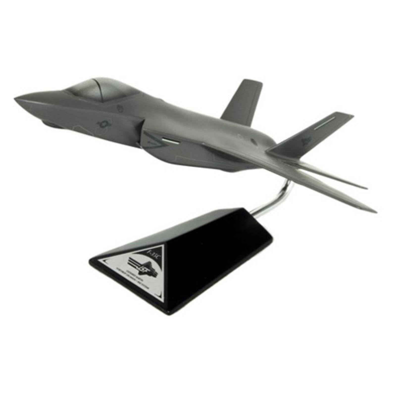 1/48 F-35C CV/JSF USN Model Kit M5059
