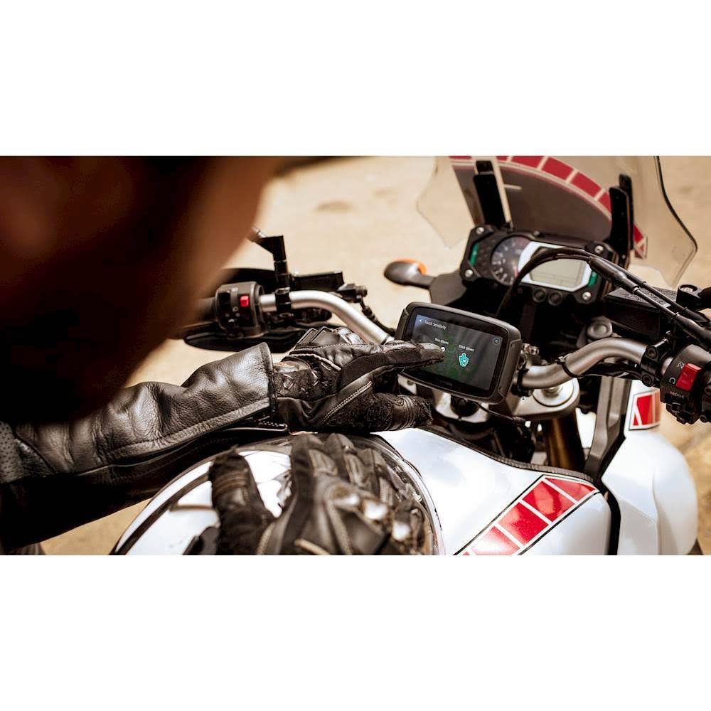Motorcycle GPS Navigator with 4.3" Widescreen Display O883249