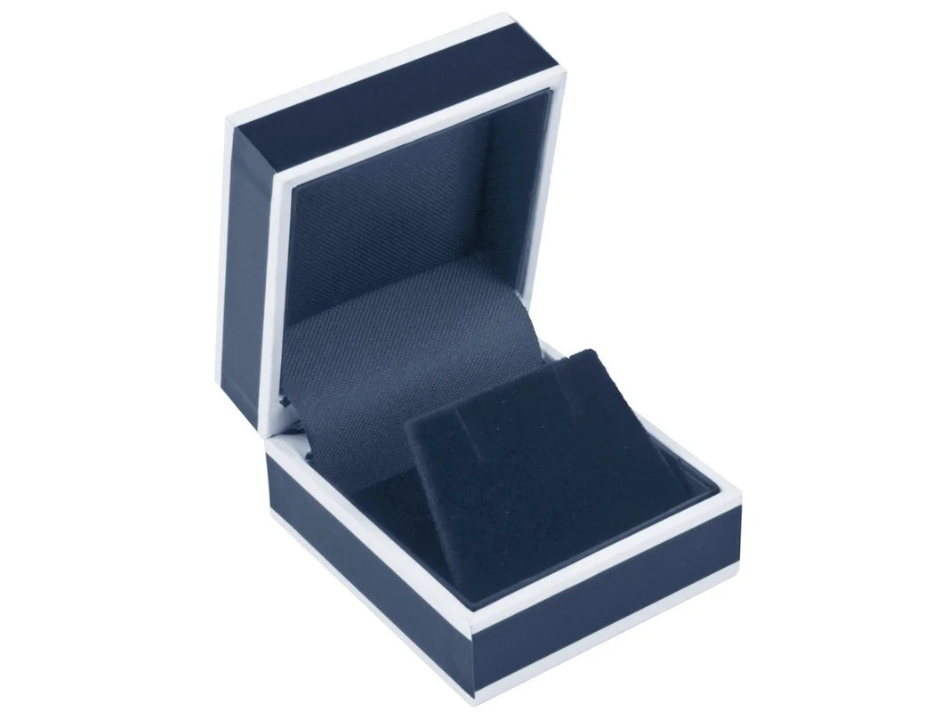 18K White Gold Diamond Stud Earrings A7328