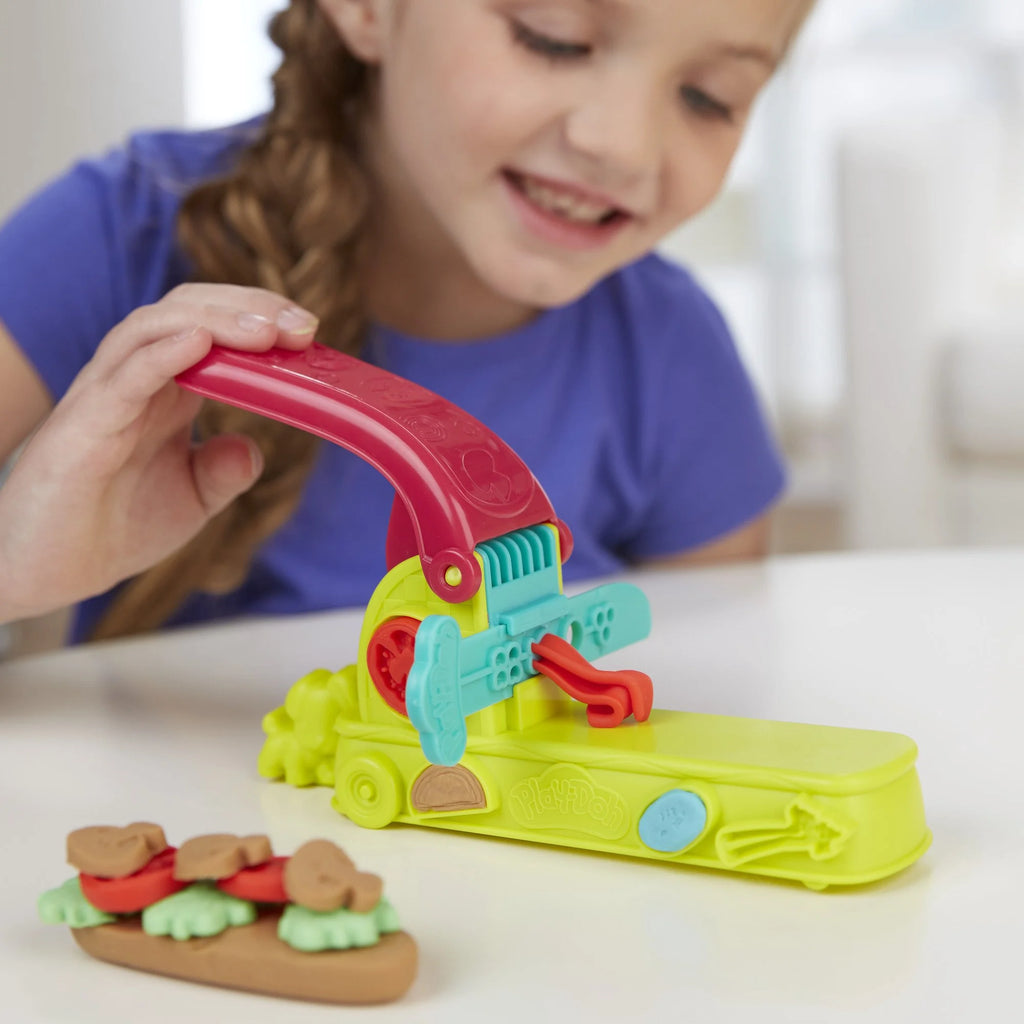 Play-Doh Town Shape and Make Market I20936