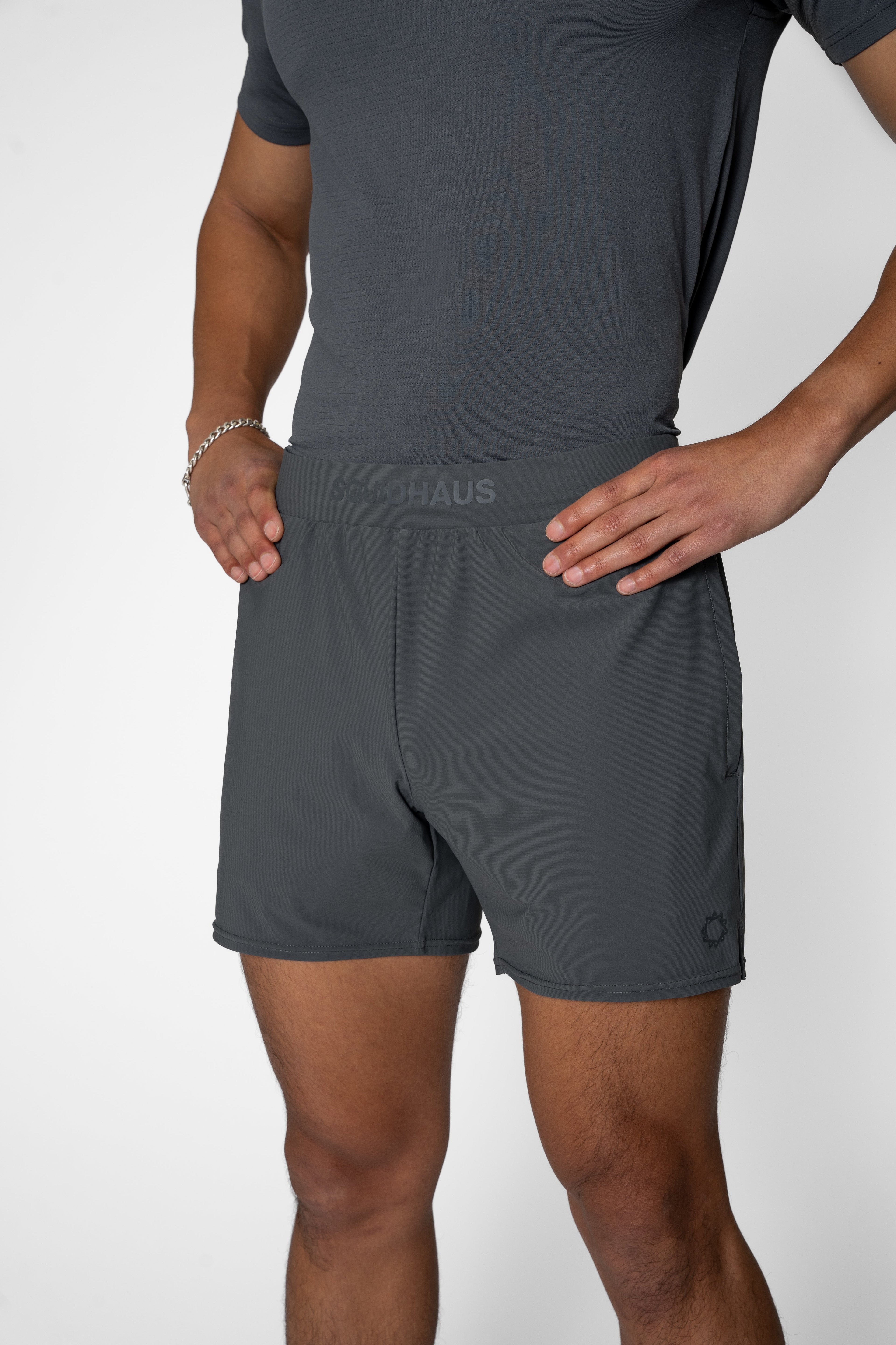 Everyday Essential Short 5"
