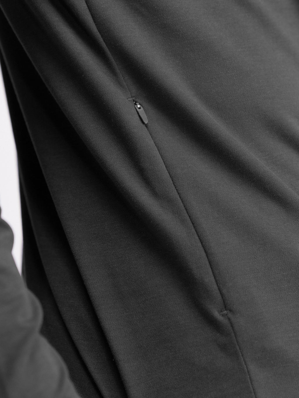 Lightweight Motion Hoodie