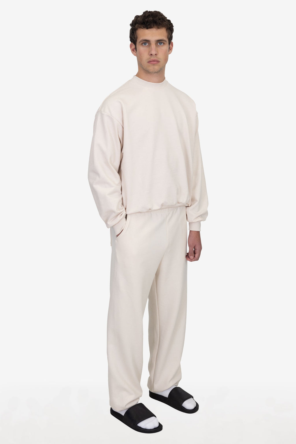 MWF1044 - 10 oz. Mid-Weight Poly Cotton Fleece Wide Sweatpant
