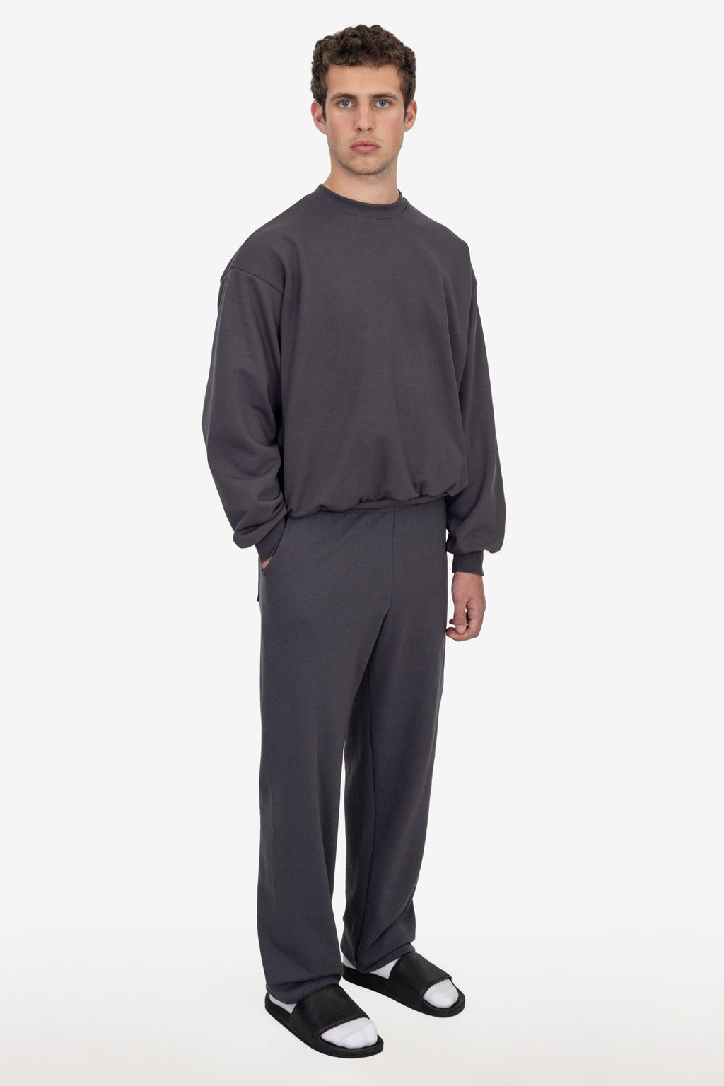 MWF1044 - 10 oz. Mid-Weight Poly Cotton Fleece Wide Sweatpant