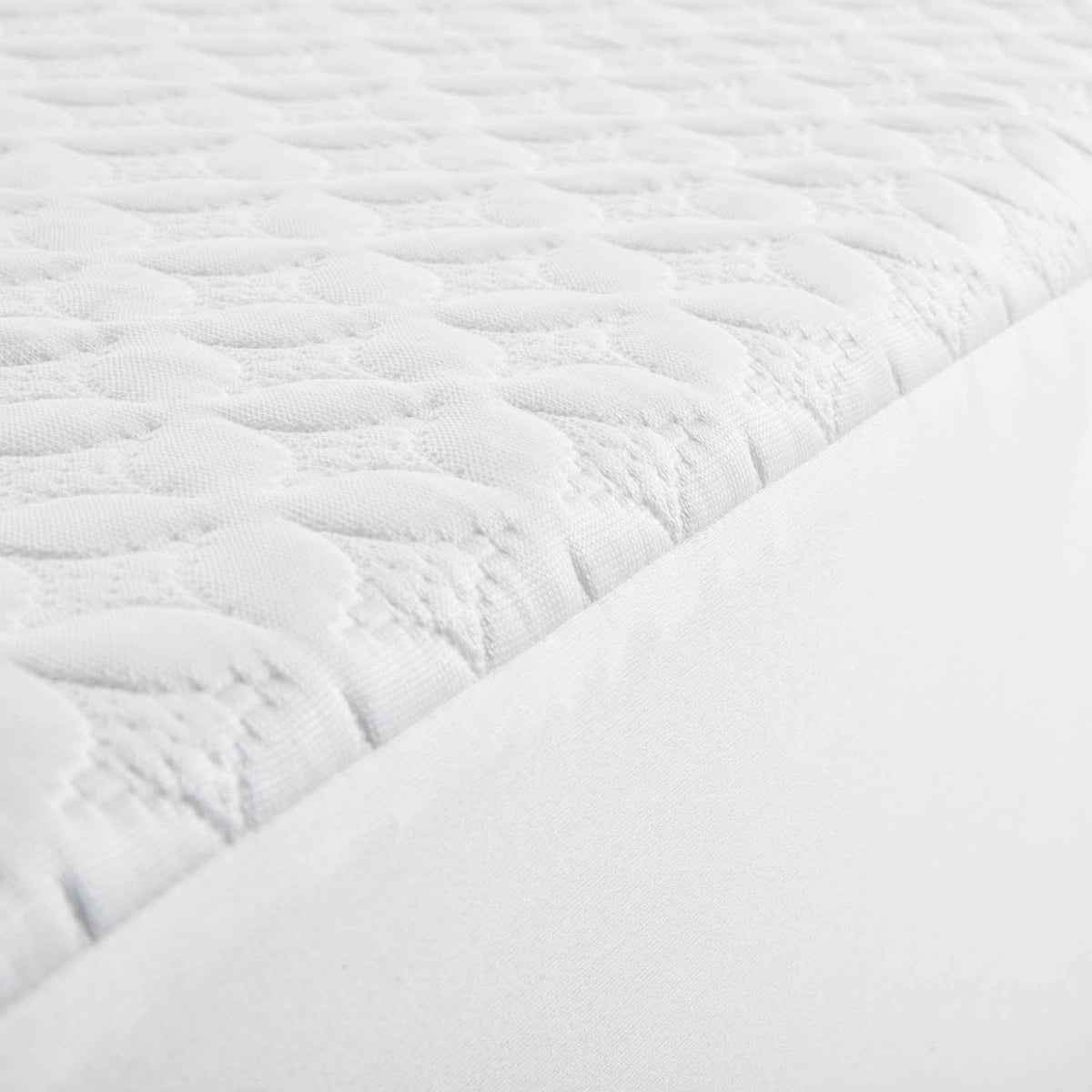 Split Cal King IceTech Mattress Protector I74294