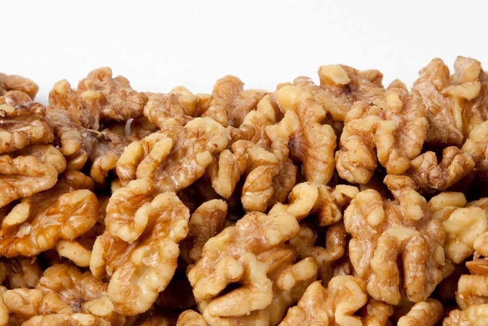 Unsalted Roasted Walnuts - 25 Pound Case G93725