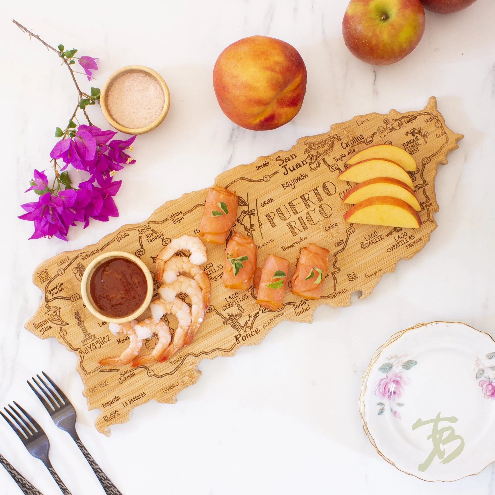 Puerto Rico Shaped Serving and Cutting Board L83018