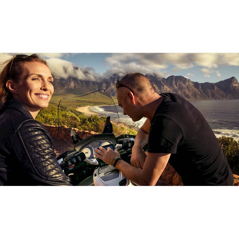 Motorcycle GPS Navigator with 4.3" Widescreen Display O883249