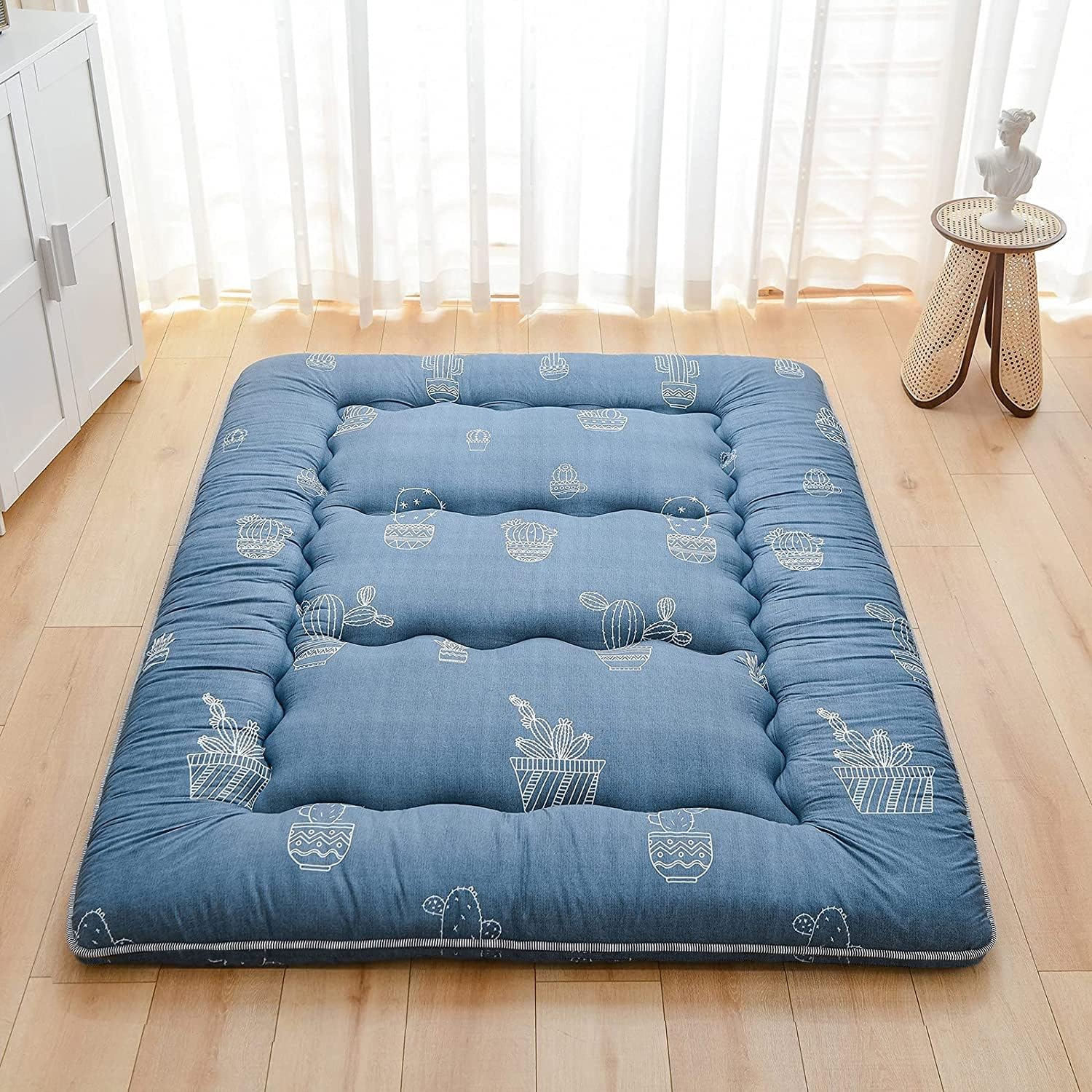 Japanese Foldable Futon Mattress with Washable Cover, Black I1571