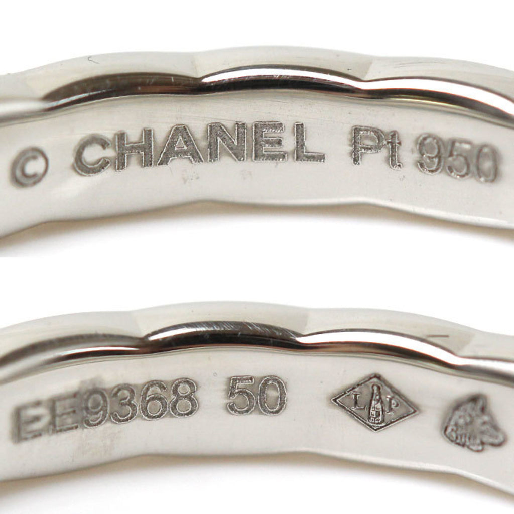 Platinum Diamond Ring W609